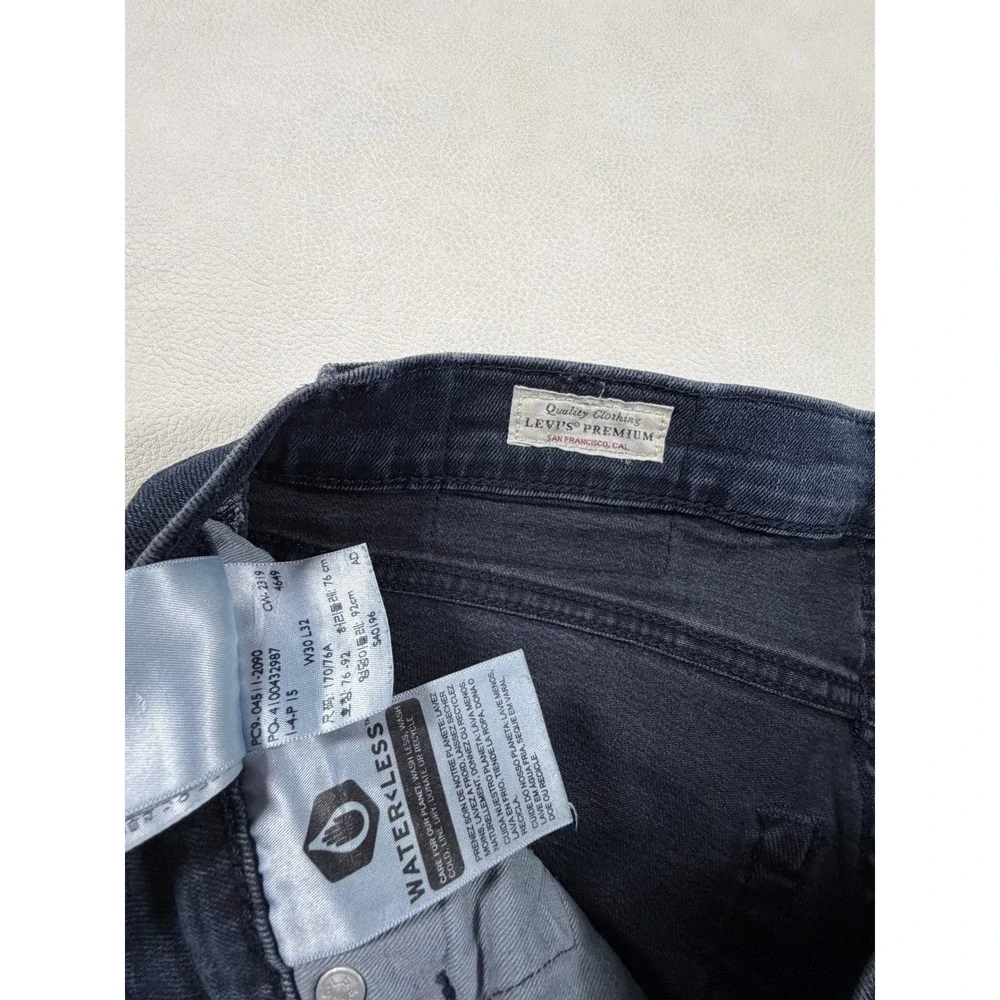 Levis Premium 511 Slim Fit Jeans Mens 30x32 Dark Indigo Stretch Denim 04511-2090